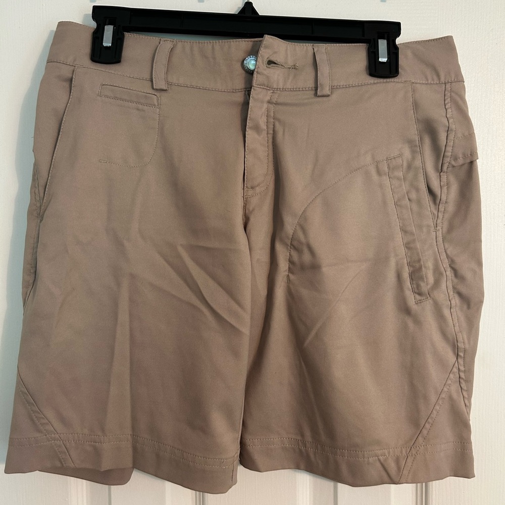 Magellan Women’s Outdoors Shorts Size S Khaki Tan Golf Pickleball Hiking Bermuda